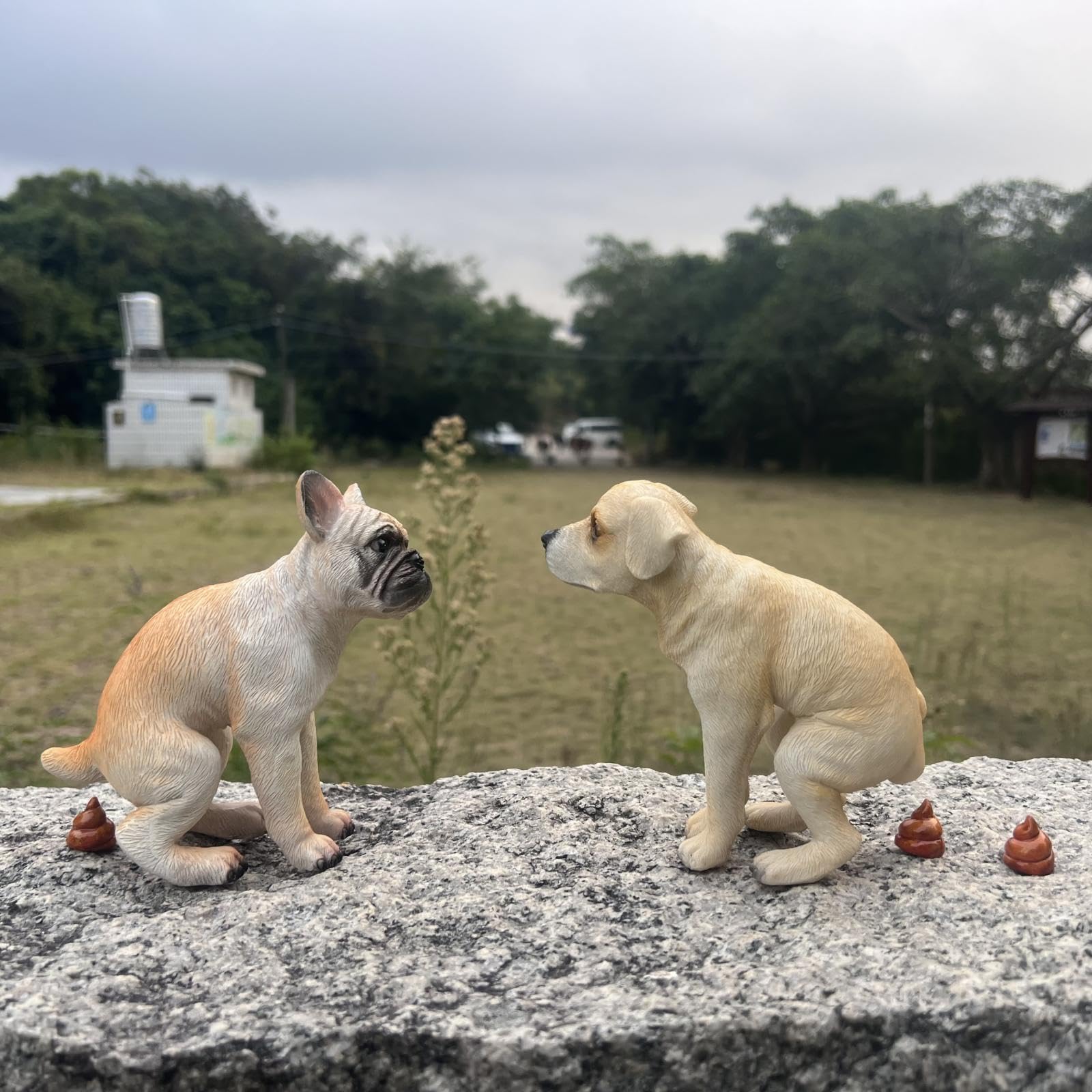 Pooping Dog Statue - Desktop Gift for French Bulldog Lovers